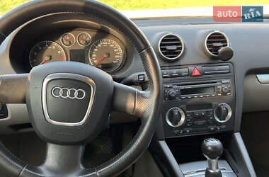 Хэтчбек Audi A3 2005 в 