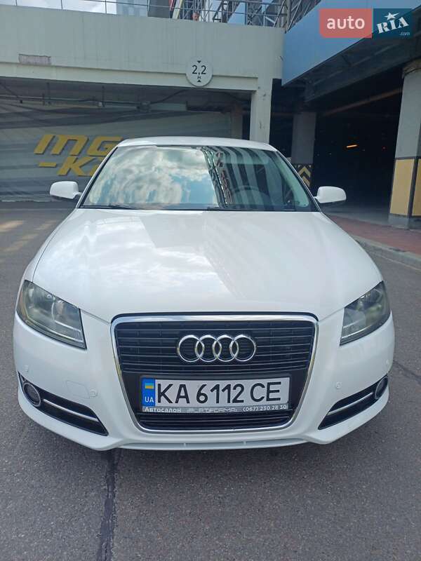 Хэтчбек Audi A3 2013 в Киеве