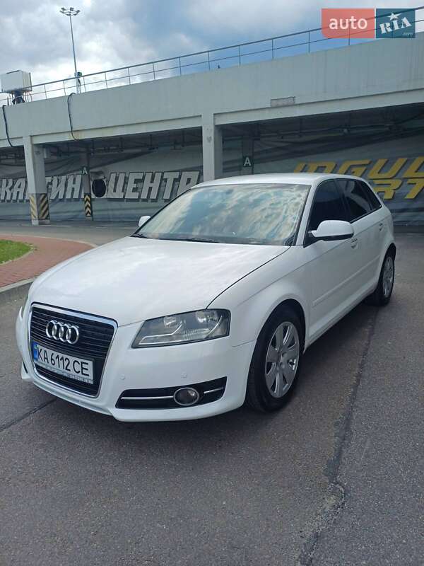 Хэтчбек Audi A3 2013 в Киеве