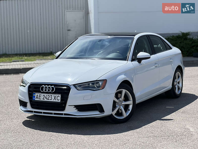 Седан Audi A3 2014 в 