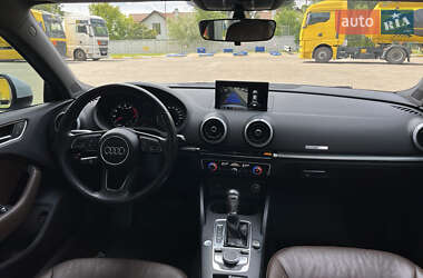 Седан Audi A3 2016 в 