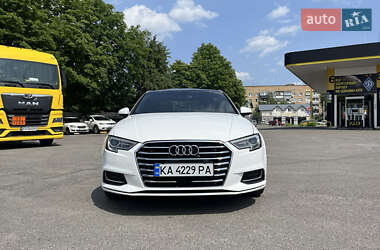 Седан Audi A3 2016 в 