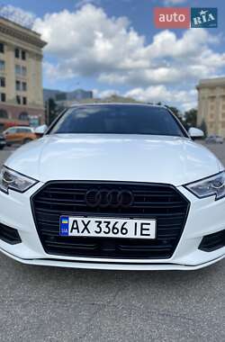 Седан Audi A3 2019 в 