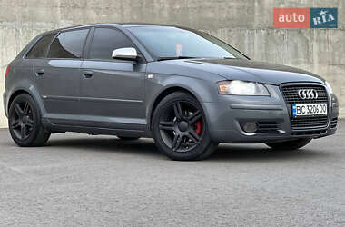 Хэтчбек Audi A3 2005 в 