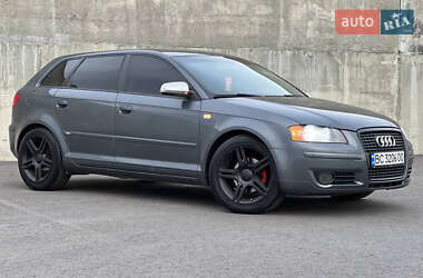 Хэтчбек Audi A3 2005 в 