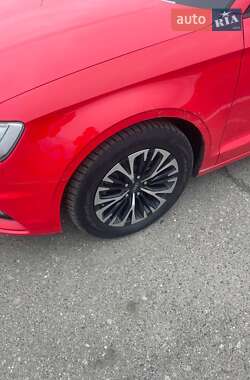 Седан Audi A3 2016 в 