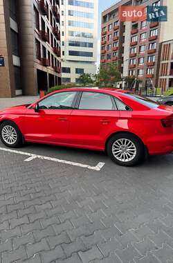 Седан Audi A3 2016 в 