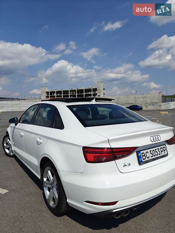 Седан Audi A3 2017 в Львове