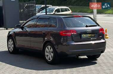 Хэтчбек Audi A3 2011 в 