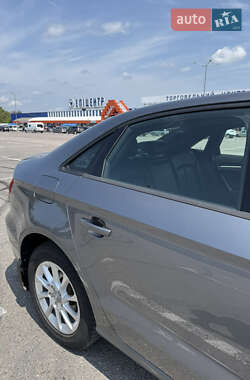 Седан Audi A3 2015 в 