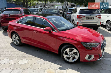 Седан Audi A3 2022 в 