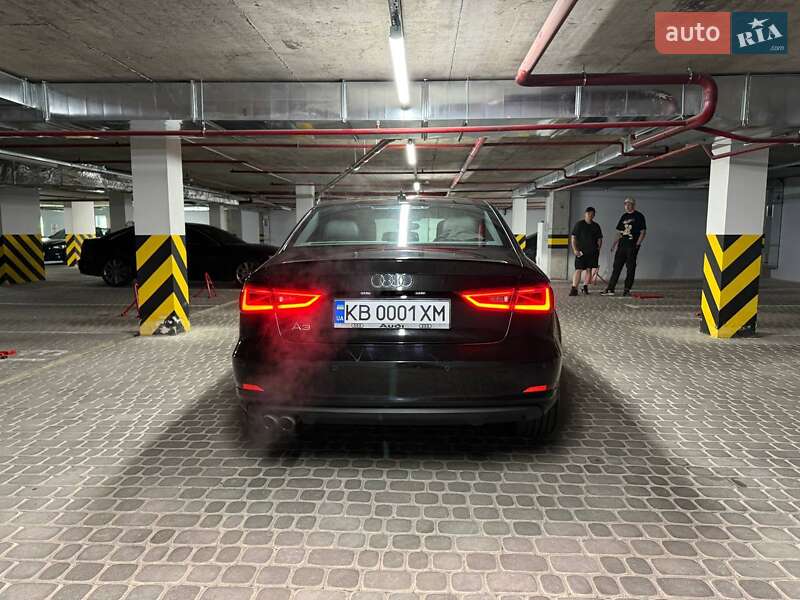 Седан Audi A3 2015 в Виннице