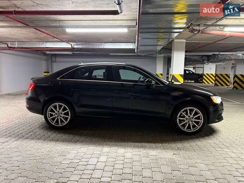 Седан Audi A3 2015 в Виннице