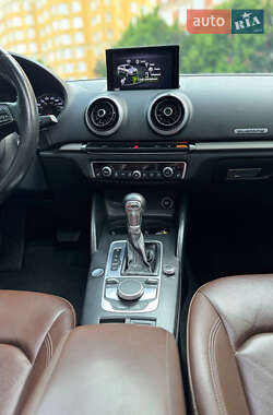 Седан Audi A3 2016 в 