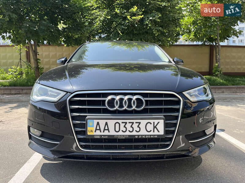 Хэтчбек Audi A3 2014 в Киеве