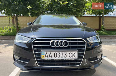 Хэтчбек Audi A3 2014 в 