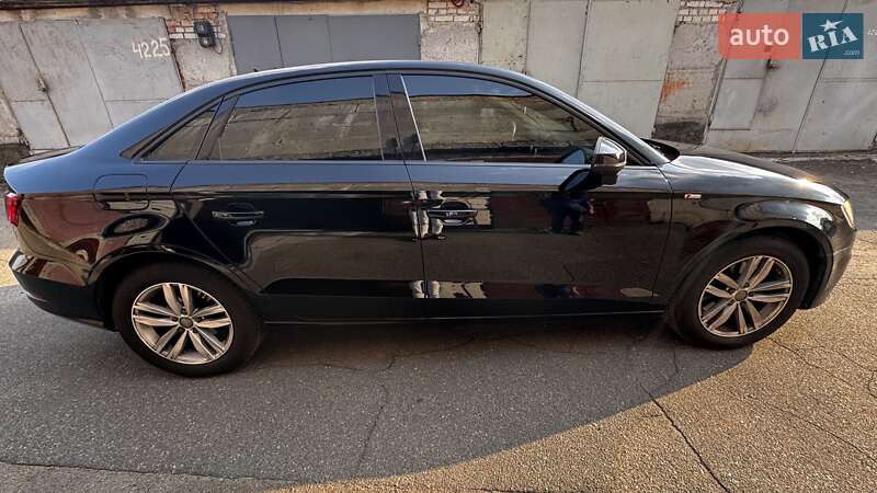 Седан Audi A3 2016 в Киеве фото 6 Седан Audi A3 2016 в Киеве