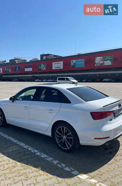 Седан Audi A3 2016 в Черкассах