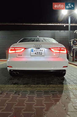 Седан Audi A3 2015 в 