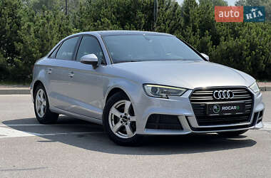 Седан Audi A3 2016 в Києві