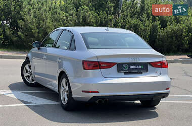 Седан Audi A3 2016 в 