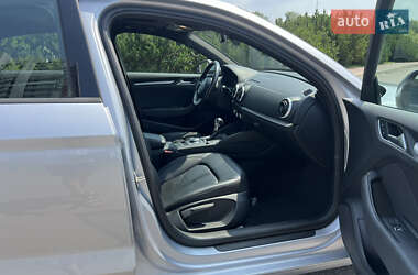 Седан Audi A3 2016 в 