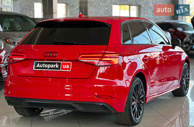 Хэтчбек Audi A3 2017 в 