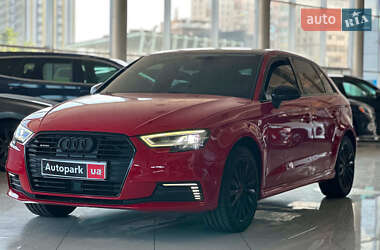Хэтчбек Audi A3 2017 в Одессе