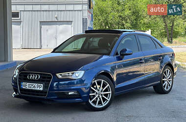 Седан Audi A3 2015 в Дніпрі