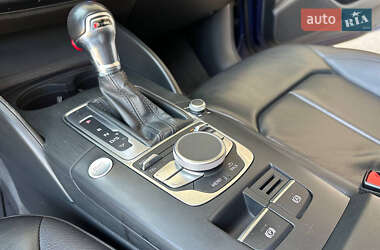 Седан Audi A3 2015 в 