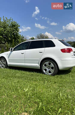 Хэтчбек Audi A3 2008 в 