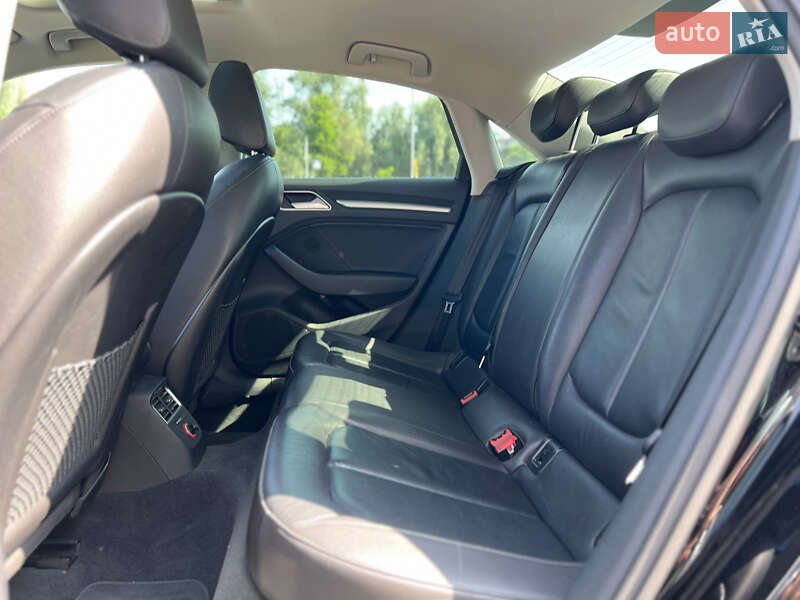 Седан Audi A3 2015 в Киеве