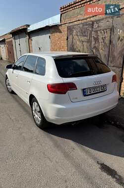 Хэтчбек Audi A3 2007 в 