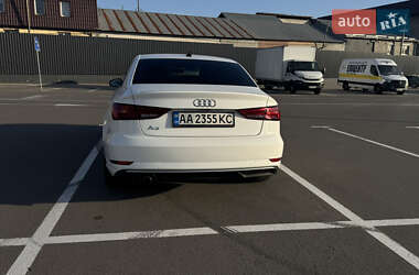 Седан Audi A3 2018 в 