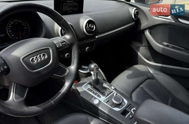 Хэтчбек Audi A3 2015 в 