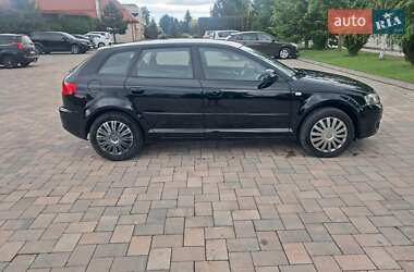 Хэтчбек Audi A3 2005 в 