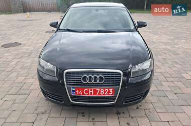 Хэтчбек Audi A3 2005 в 