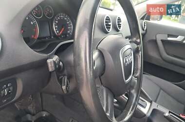 Хэтчбек Audi A3 2005 в 