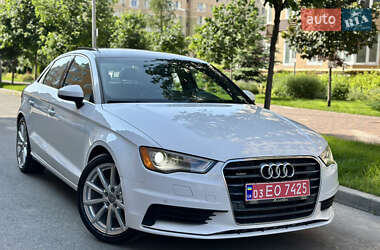 Седан Audi A3 2015 в 