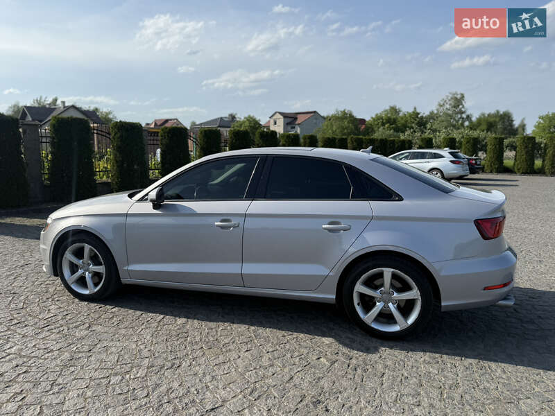 Седан Audi A3 2014 в Жовкве