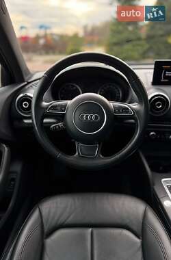 Седан Audi A3 2016 в 