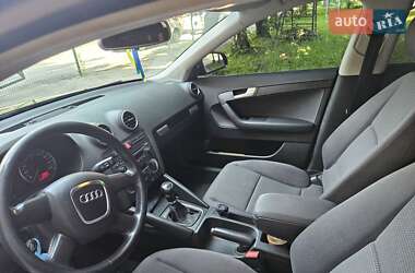 Хэтчбек Audi A3 2005 в 