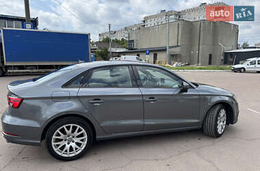 Седан Audi A3 2017 в 