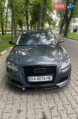 Хэтчбек Audi A3 2011 в 