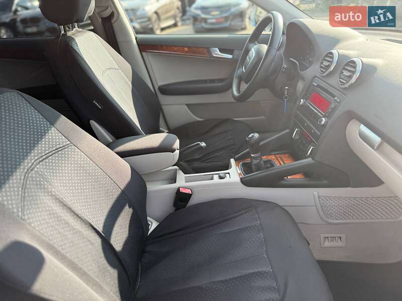 Хэтчбек Audi A3 2009 в Киеве
