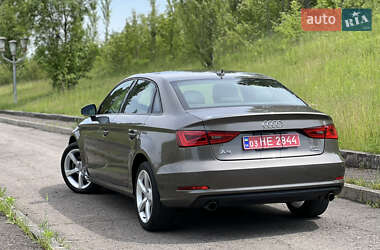 Седан Audi A3 2015 в 