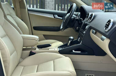 Хэтчбек Audi A3 2009 в 