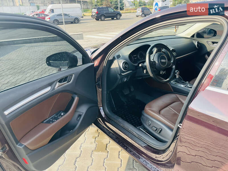 Седан Audi A3 2015 в Киеве