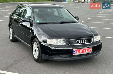 Хэтчбек Audi A3 2003 в 