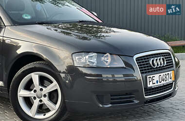 Хэтчбек Audi A3 2007 в 